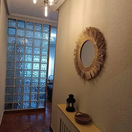 180a Apartamento En Cimadevilla アパート ヒホン
