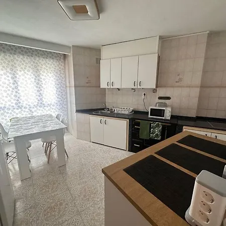 アパート 180a Apartamento En Cimadevilla ヒホン