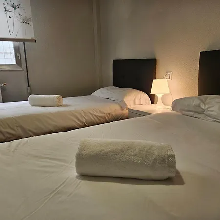 180a Apartamento En Cimadevilla ヒホン