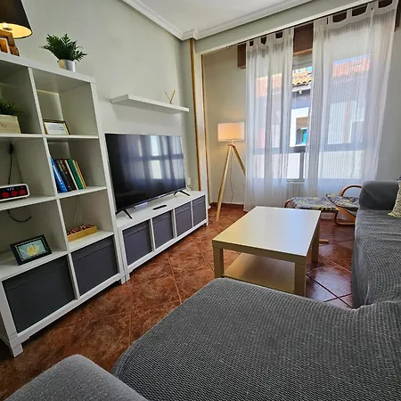 アパート 180a Apartamento En Cimadevilla ヒホン
